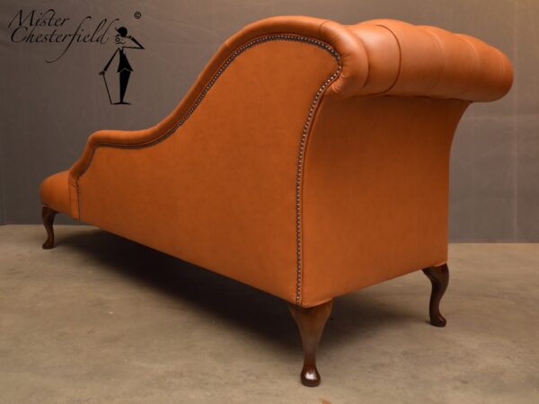 chesterfield-chaise-longue-picture-2