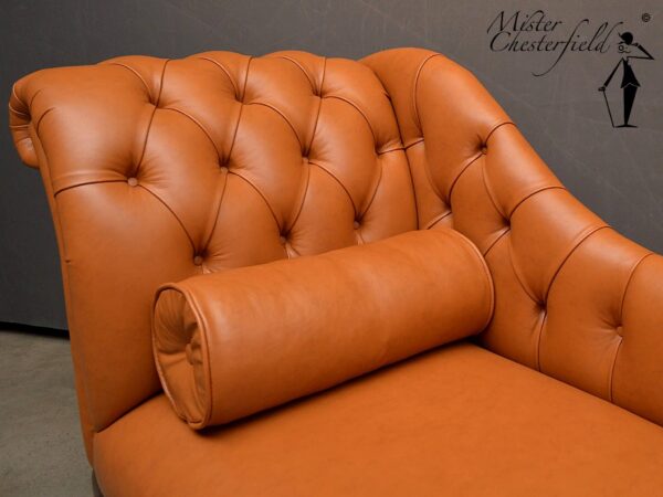 chesterfield-chaise-longue-picture-3