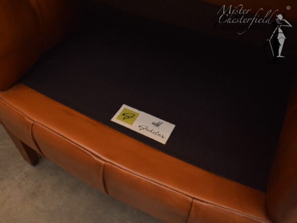 cognac-mister-chesterfield-clubfauteuil-gedelux-4